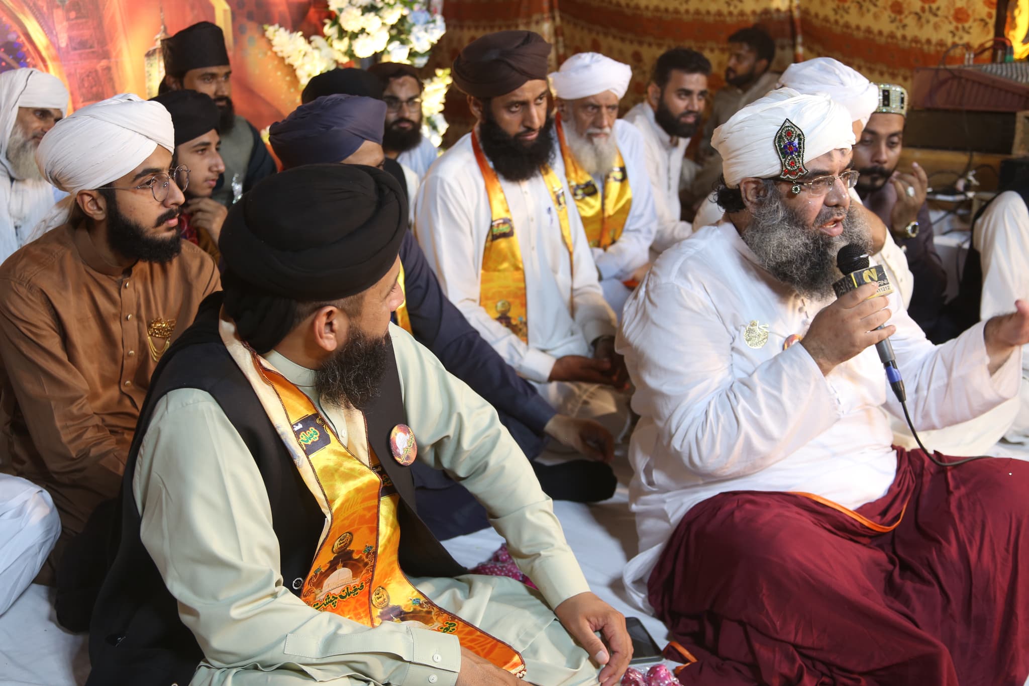 /images/mehfil/bari-raat.jpg Image